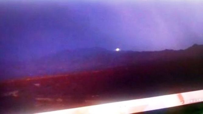 Un fotógrafo asegura haber visto un OVNI en Jáchal