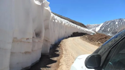 El Paso de Agua Negra ofrece paisajes cautivantes entre San Juan y Coquimbo. El Paso de Agua Negra ofrece paisajes cautivantes entre San Juan y Coquimbo.