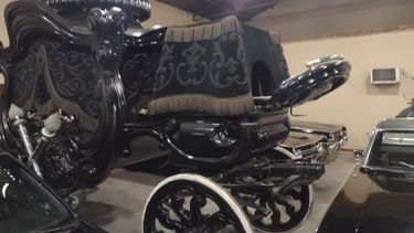 La historia de la carroza fúnebre de Gardel que quedó como un tesoro en San Juan