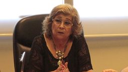 Ministra de Educación: “va ser muy difícil superar el 27% de aumento”