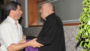 Familiares, amigos y políticos despiden a Daniel Coll