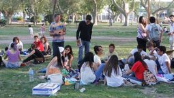 A puro mate entre jóvenes arrancó el 2° Festival por la Diversidad