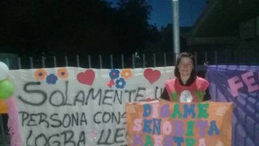 Quién es Noelia, la maestra caucetera que conmovió a San Juan por su vocación