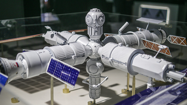 Rusia se prepara para ser pionera en lanzamiento de drones desde una estación espacial