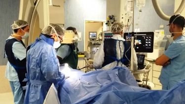 San Juan busca 220 médicos: les ofrecen desde casa y hasta becas para especializaciones