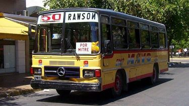 Para nostálgicos de Rawson y Pocito: circularon fotos retro de los colectivos de la Empresa Mayo