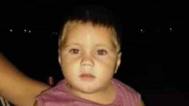 Él era Mirco, el bebé que murió tras caer a un canal en La Bebida