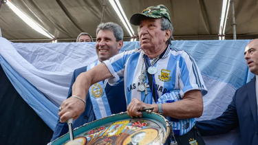 Tula sorprendió a todos en el desfile del 25 de Mayo en Caucete del año pasado.