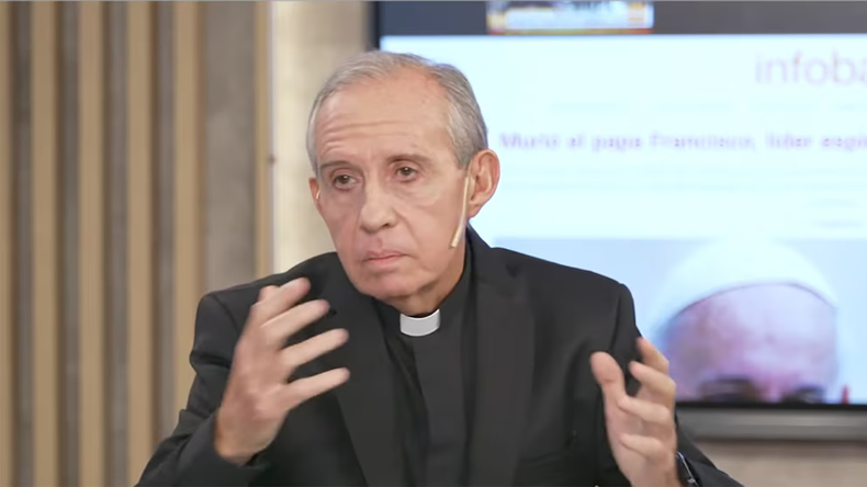 El padre sanjuanino Manolo Fernández repasó distintas anécdotas con el papa Francisco.