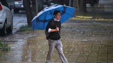 No guardes el paragua: ¿Continúa la lluvia en San Juan?