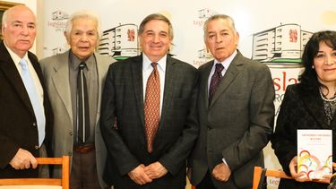 “Las palabras y los colores de la vida”, el libro editado por la municipalidad capitalina