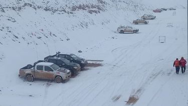 Veladero amaneció blanco por los efectos del frente frío que afecta a San Juan Veladero amaneció blanco por los efectos del frente frío que afecta a San Juan