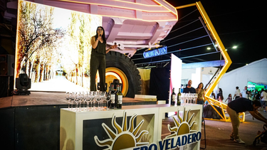 Un vino de un paraje remoto de Iglesia, protagonista del stand de Veladero