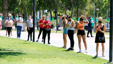 Las largas colas para hisoparse en San Juan provocan que se abran nuevos puntos
