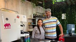 La única cafetería de especialidad de Jáchal, ubicada en una histórica esquina, de la mano de dos jachalleros que tuvieron que reinventarse para sobrevivir La única cafetería de especialidad de Jáchal, ubicada en una histórica esquina, de la mano de dos jachalleros que tuvieron que reinventarse para sobrevivir