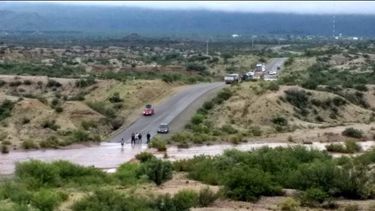 La ruta de Marayes, cortada por la creciente