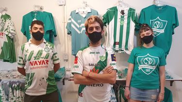 De alentar en la tribuna a vestir a la hinchada