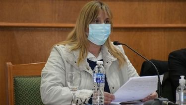 Tras permanecer aislada, dieron a conocer el resultado del hisopado de la Ministra de Salud