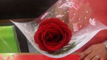 El regalo que no pasa de moda: cuánto cuesta regalar flores en San Valentín