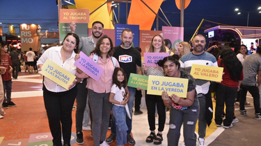 Noche final de la FNS 2024: récord de visitas en el stand de Familia y Desarrollo Humano