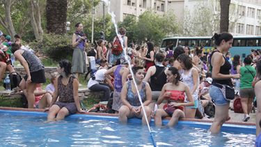 Terminaron los debates: las mujeres coparon las plazas y hasta hubo marcha