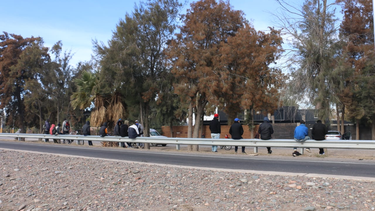 Cómo es el enigmático operativo que se montó en San Juan para el escaneo del ojo a cambio de plata