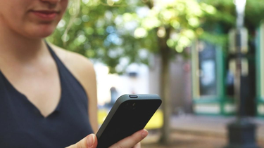 Una sanjuanina devolvió un celular y terminó envuelta de un culebrón: mirá qué le pasó