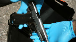 Tras el operativo de película en Chimbas, condenaron a dos hombres a prisión efectiva por portar armas de guerra Tras el operativo de película en Chimbas, condenaron a dos hombres a prisión efectiva por portar armas de guerra