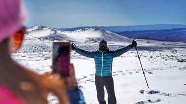 Turistas de distintos puntos del país disfrutan de la nieve en Barreal. Foto: Jorge Amaya/Ministerio de Turismo