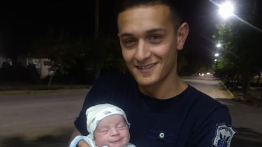 El emotivo mensaje de un policía rawsino para el bebé que salvó