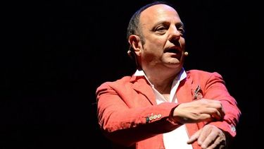 Feministas piden que se cancele el show de Baby Etchecopar en San Juan