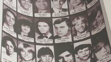 Polémica por carteles en Filosofía: el centro de estudiantes hizo su descargo y negó estar implicado en la campaña