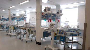 Los olvidados: los niños que nadie visita en Neo