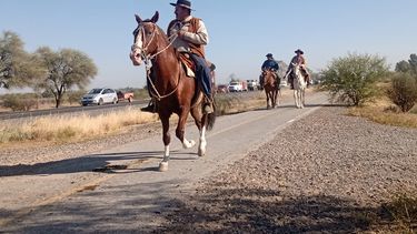 Los gauchos coparon el camino hacia la Difunta Correa