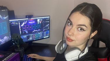 Mundo streamer en San Juan: Vickyjana, de la pasión por los juegos a la creacion de una comunidad en redes