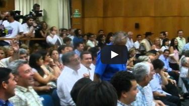 ¿Qué intendente pasó un momento bochornoso?