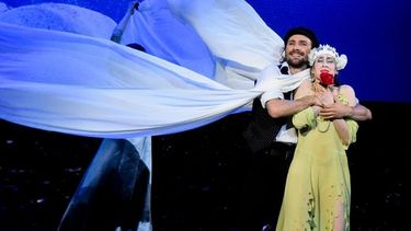 Zorba, el griego recibió la ovación del público en el Bicentenario