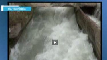 Una joven que se arrojó al canal fue rescatada por dos policías