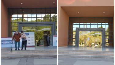 Con un cartel escrito a mano, el Centro de Convenciones se despidió de la vacunación Covid