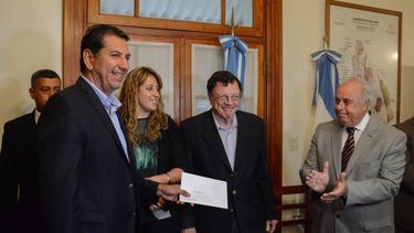 Entregaron subsidios a municipios para aulas digitales