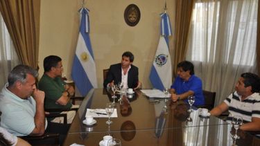 Uñac recibirá a los médicos para frenar el paro previsto para el jueves