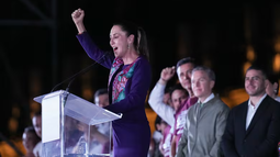 Sin Milei ni el Rey, Claudia Sheinbaum asumió como la primera presidenta de México