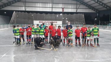 Chicos y chicas de un club de hockey de Angaco, ya participan de la Federación Sanjuanina de Patín