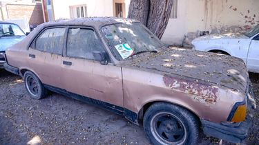 En Capital comenzaron a intimar a los dueños de los vehículos abandonados