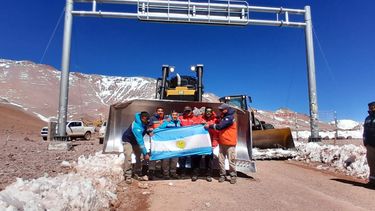 Video: a 4.500 metros sobre el nivel del mar, trabajan para reacondicionar el Paso de Agua Negra