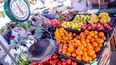en una semana con muchos aumentos, el precio de una fruta bajo $3.000 en la feria de la capital en una semana con muchos aumentos, el precio de una fruta bajo $3.000 en la feria de la capital