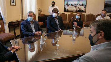 Uñac recibió a funcionarios santafesinos interesados en las políticas públicas deportivas