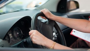 Se viene la primera escuela gratuita de manejo en San Juan