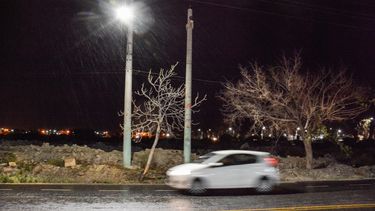 El viento y la lluvia que trajo la tormenta provocaron alteraciones en la visibilidad del tránsito sanjuanino.
