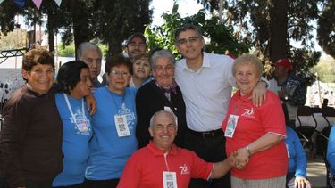 Molina acompañó a adultos mayores y personas con discapacidad en las finales